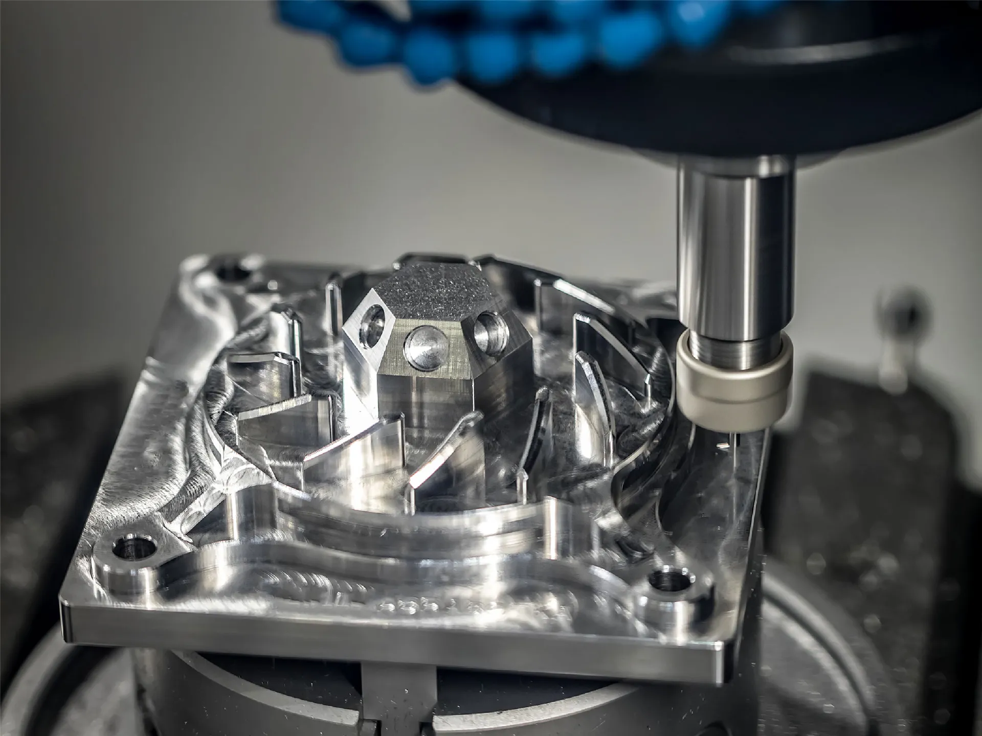 Beyaz Eşya ve Temizlik Ürünleri İçin Kalıp Çözümleri